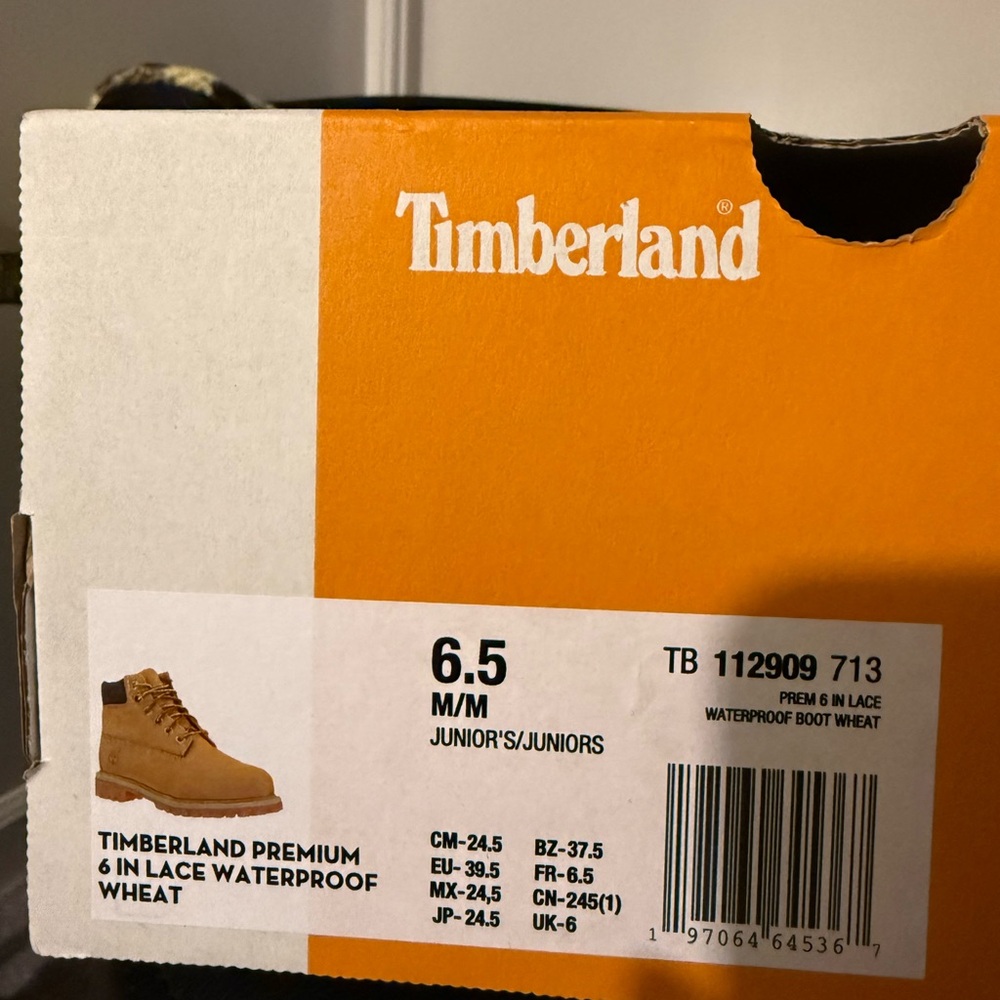 Timberland 6-Inch Lace-Up Boots - Wheat